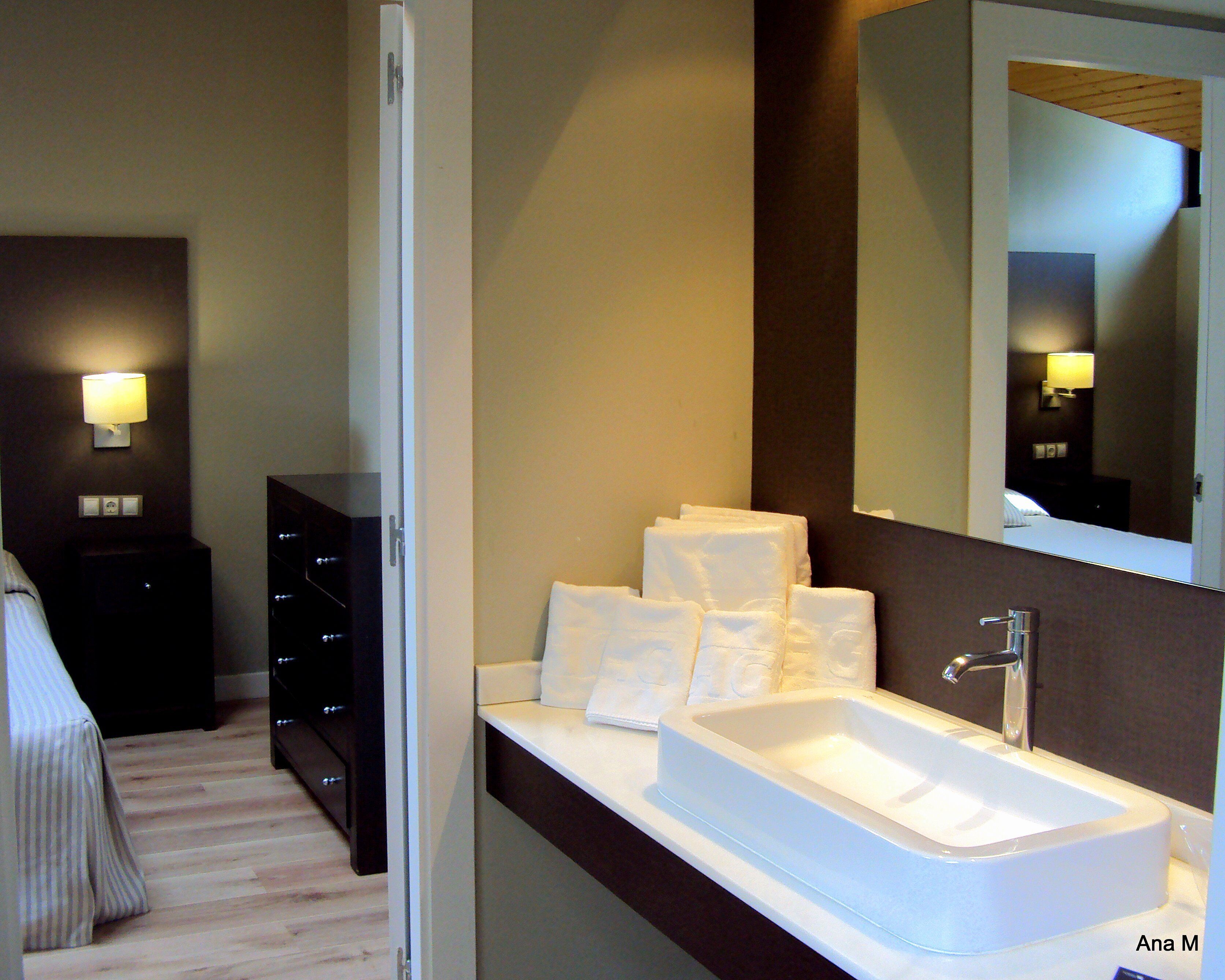 duplex 4 pax | bathroom | hair dryer, towels