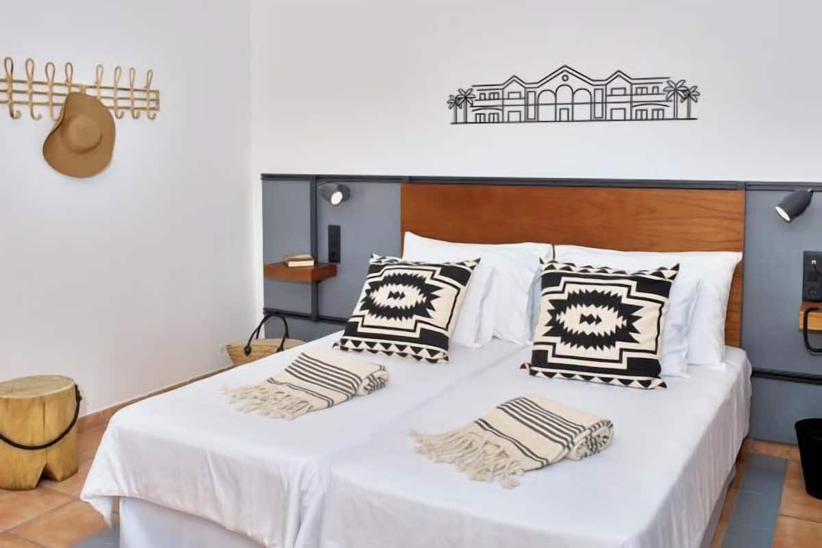1 bedroom, in-room safe, blackout drapes, WiFi (free)