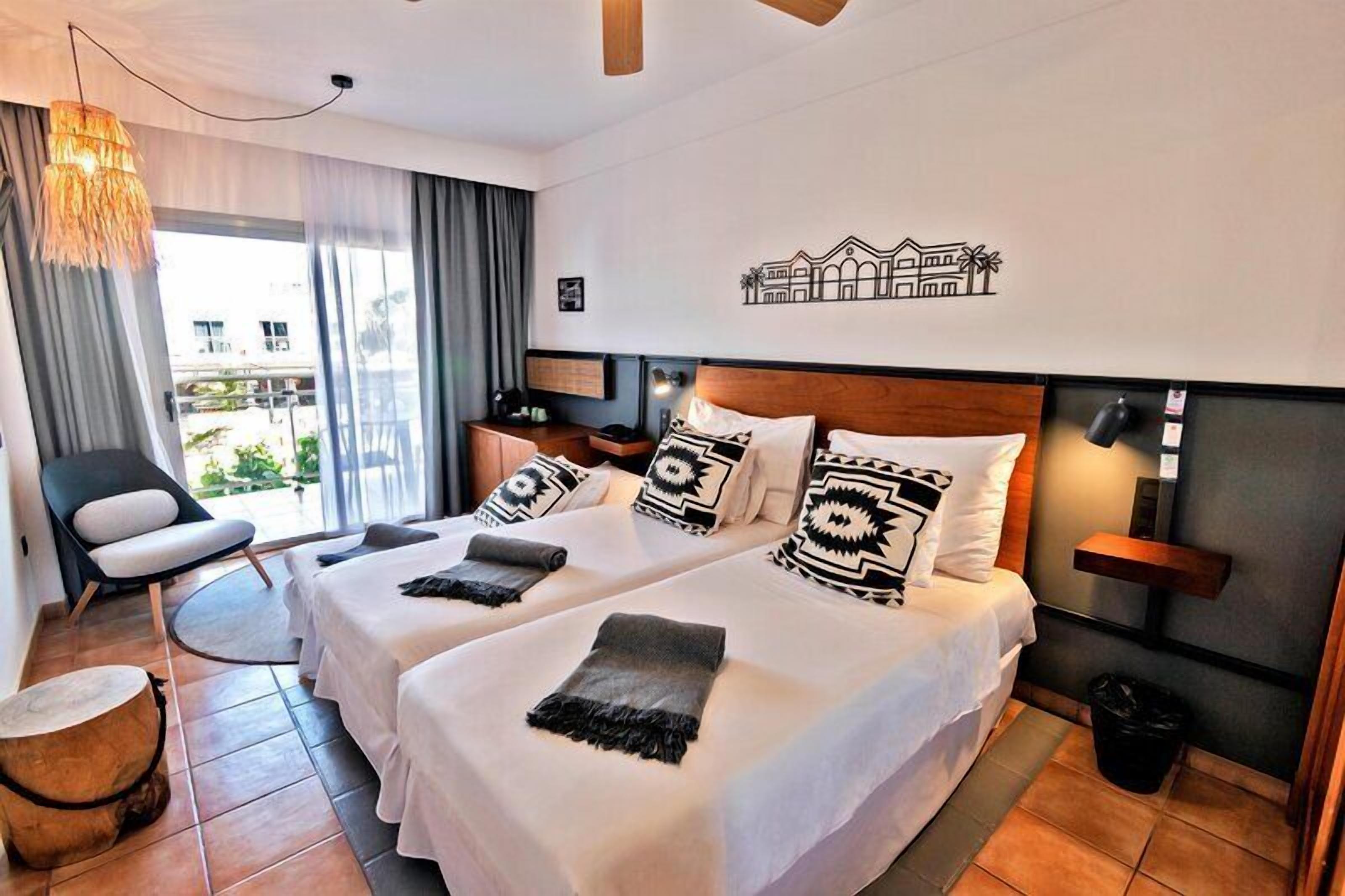 1 bedroom, in-room safe, blackout curtains, free WiFi