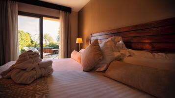 Rom – deluxe, spabadekar (with Terrace) | Sengetøy av topp kvalitet, senger med Select Comfort-madrass og minibar