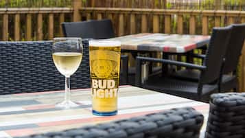 Tempat makan outdoor