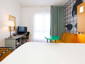 In-room safe, desk, free WiFi, bed sheets