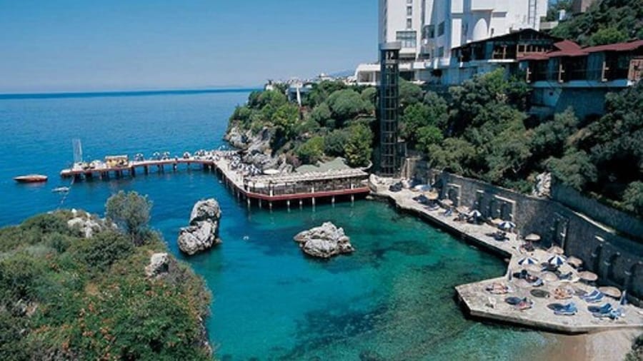 Korumar Deluxe Hotel