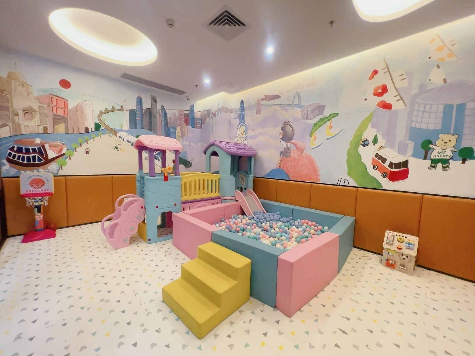 Khu vui chơi trẻ em - trong nhà