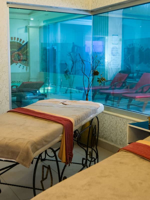 Couples treatment rooms, Turkish bath, body treatments, Thai massages