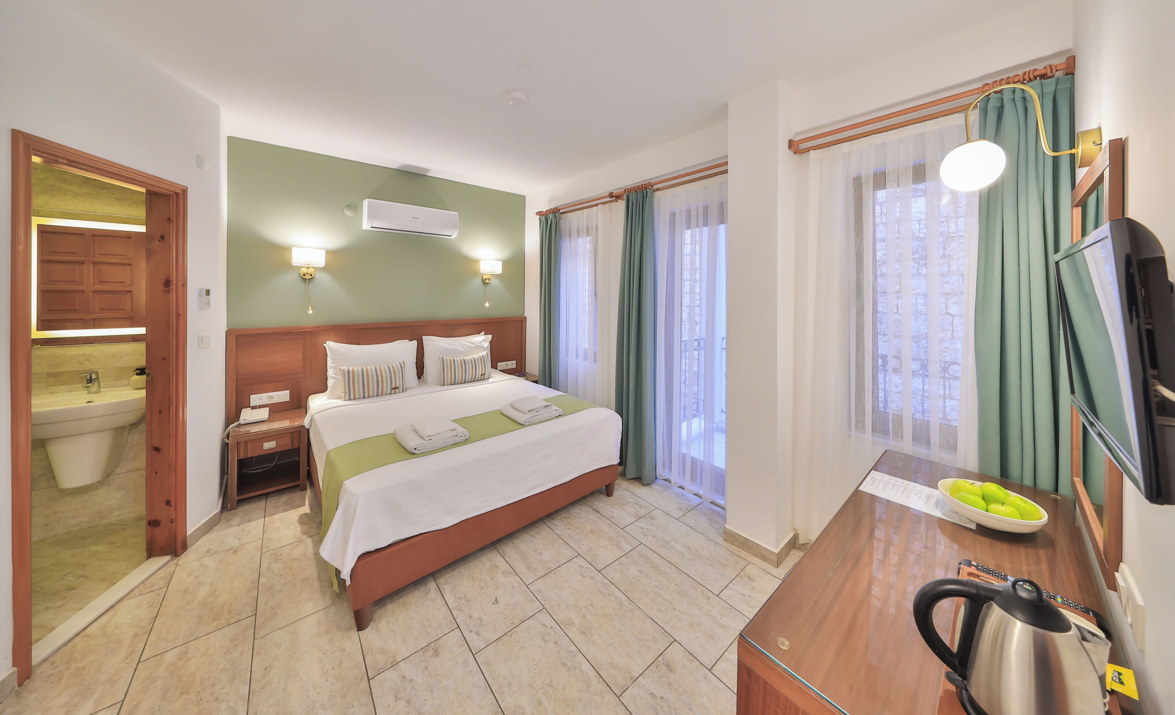 Minibar, desk, laptop workspace, blackout curtains