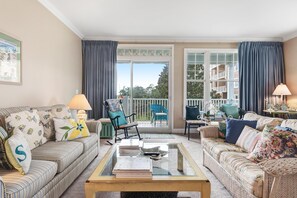 Ferienhaus, Mehrere Betten (Apartment) | Wohnbereich | Fernseher, DVD-Player