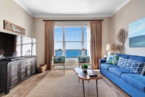 House, Multiple Beds (Apartment) | Living room