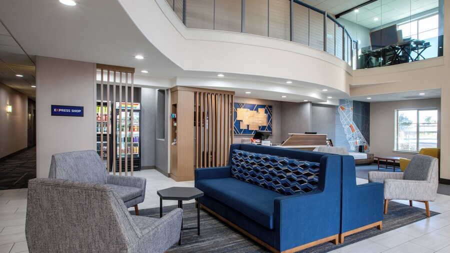 Holiday Inn Express & Suites Lathrop by IHG