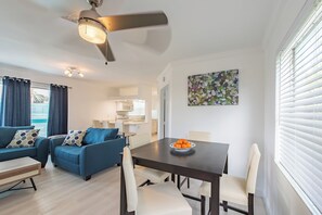 Deluxe-Penthouse, Nichtraucher, Küche | Hochwertige Bettwaren, Bügeleisen/Bügelbrett, kostenloses WLAN