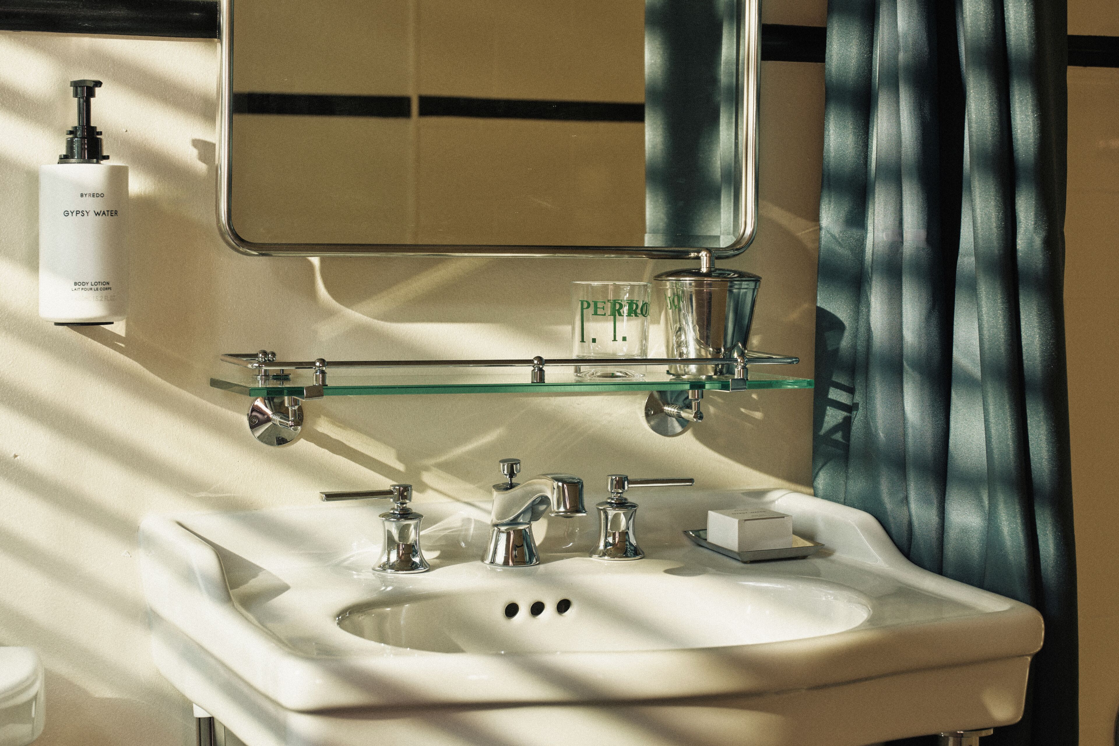 Photo - Perroquet Hotel Fort Lauderdale Beach