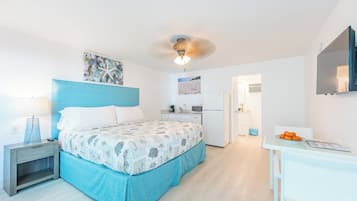 Deluxe Room, 1 Queen Bed, Non Smoking, Kitchenette | View from room