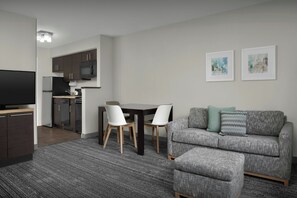 Suite, 1 Bedroom | Living area | 32-inch TV with cable channels, Netflix, iPod dock - TownePlace Suites by Marriott Pensacola (Pensacola)