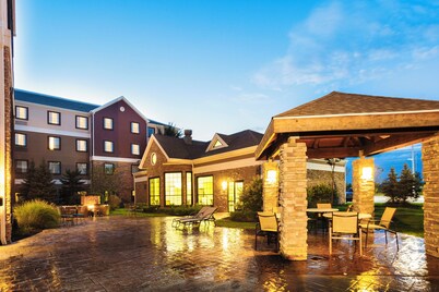 Staybridge Suites Toledo - Maumee by IHG