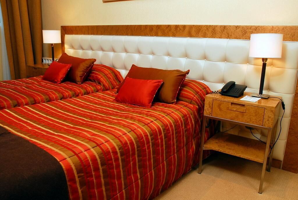 Premium bedding, minibar, in-room safe, free cots/infant beds