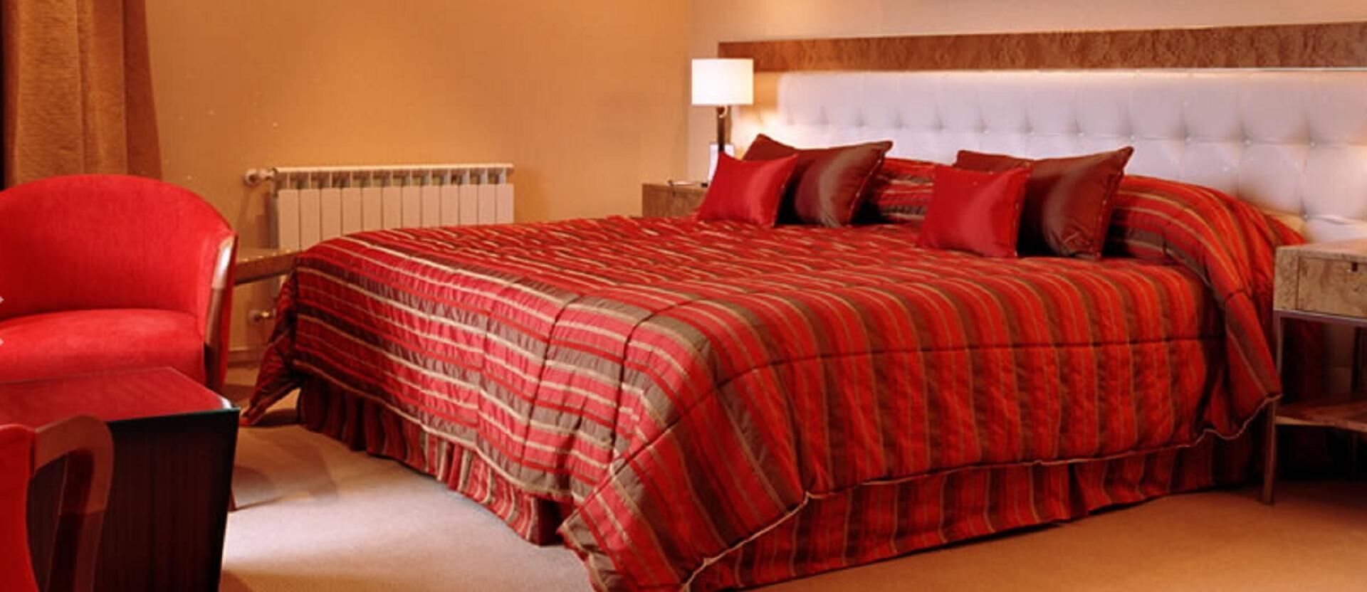 Premium bedding, minibar, in-room safe, free cots/infant beds
