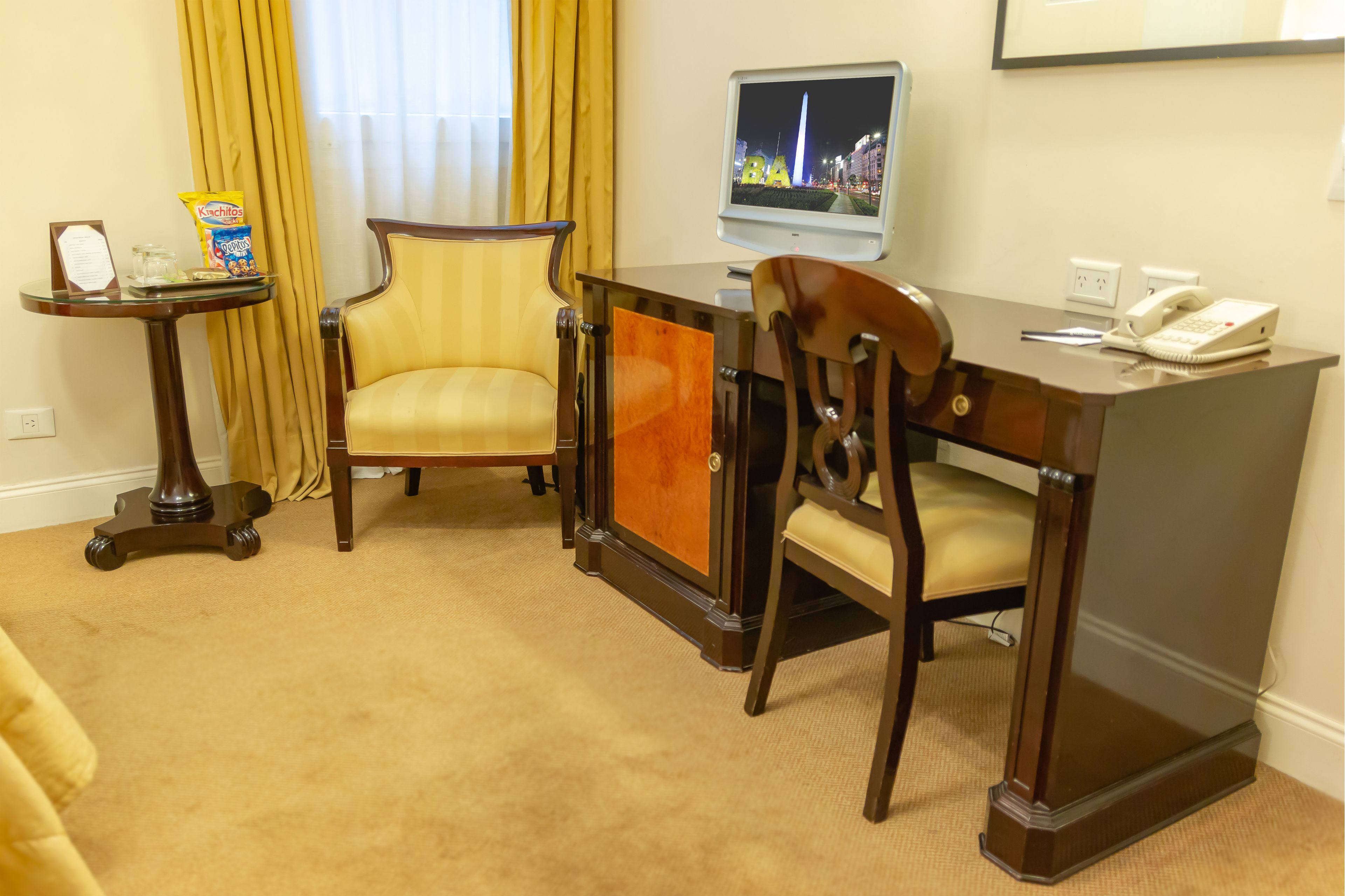 deluxe standard, two single beds | down duvets, minibar, in-room safe, desk