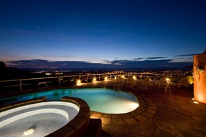 Udendørs pool