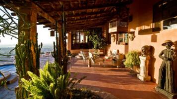 Casa estándar, baño en la habitación (Casa Tito) | Ropa de cama de alta calidad y decoración personalizada