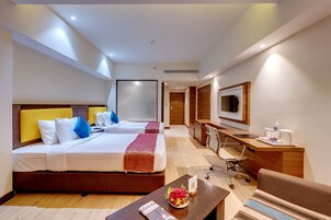 Deluxe Double or Twin Room | Premium bedding, in-room safe, desk, soundproofing