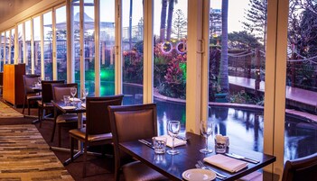 5 restaurantes; se sirven desayunos 