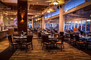 Daily buffet breakfast (AUD 31 per person)