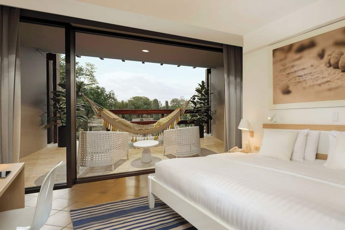 premium double room | 1 bedroom, premium bedding, down duvets, in-room safe