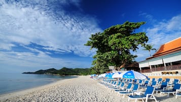 Private beach, white sand, sun-loungers, beach umbrellas