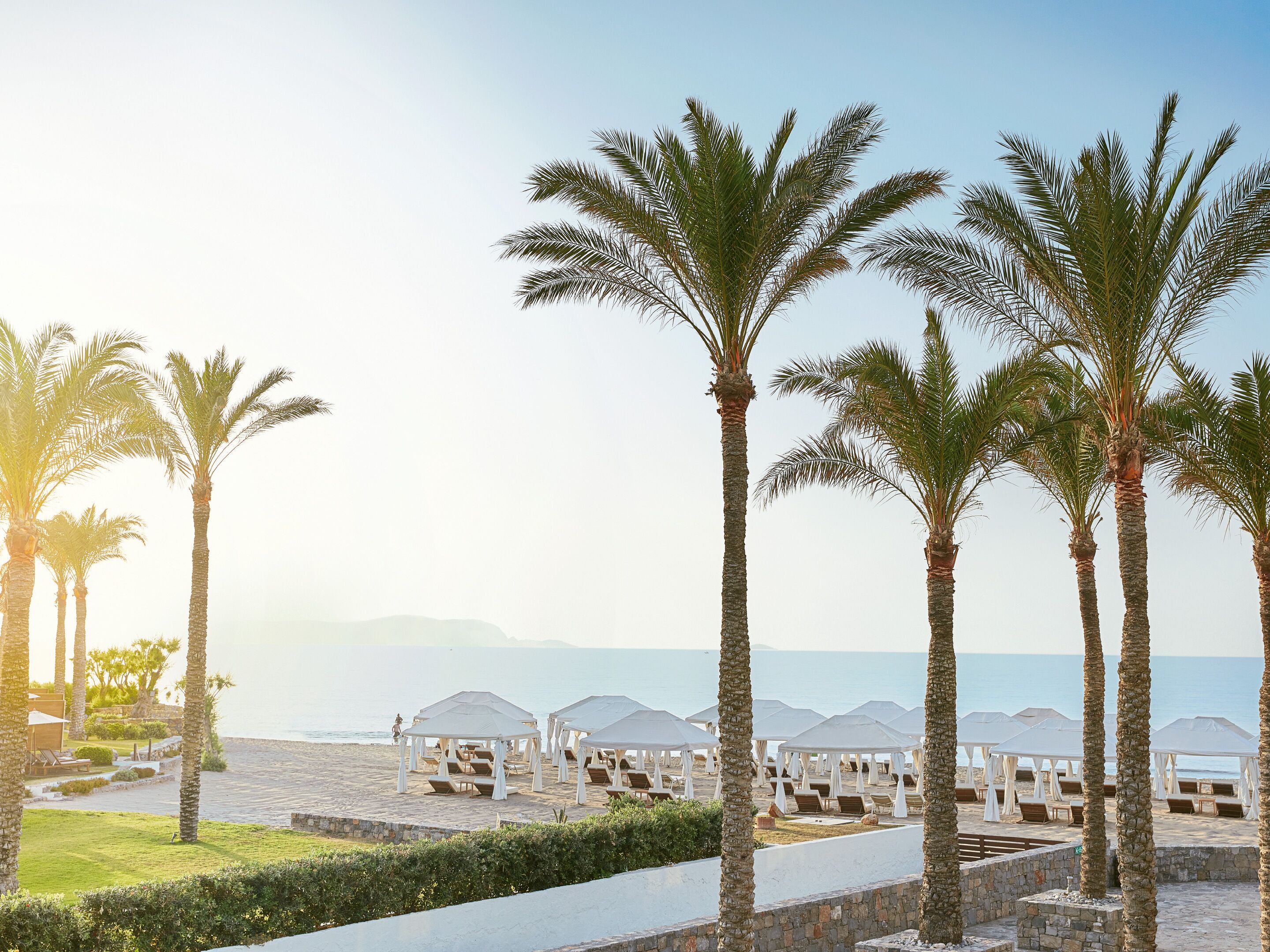 Private beach, sun-loungers, beach umbrellas, beach towels