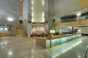 Interior entrance - Pride Plaza Hotel, Ahmedabad (Ahmedabad)