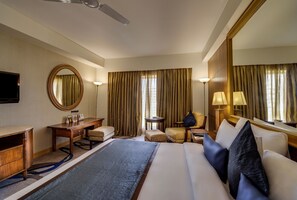 Suite | View from room - Pride Plaza Hotel, Ahmedabad (Ahmedabad)