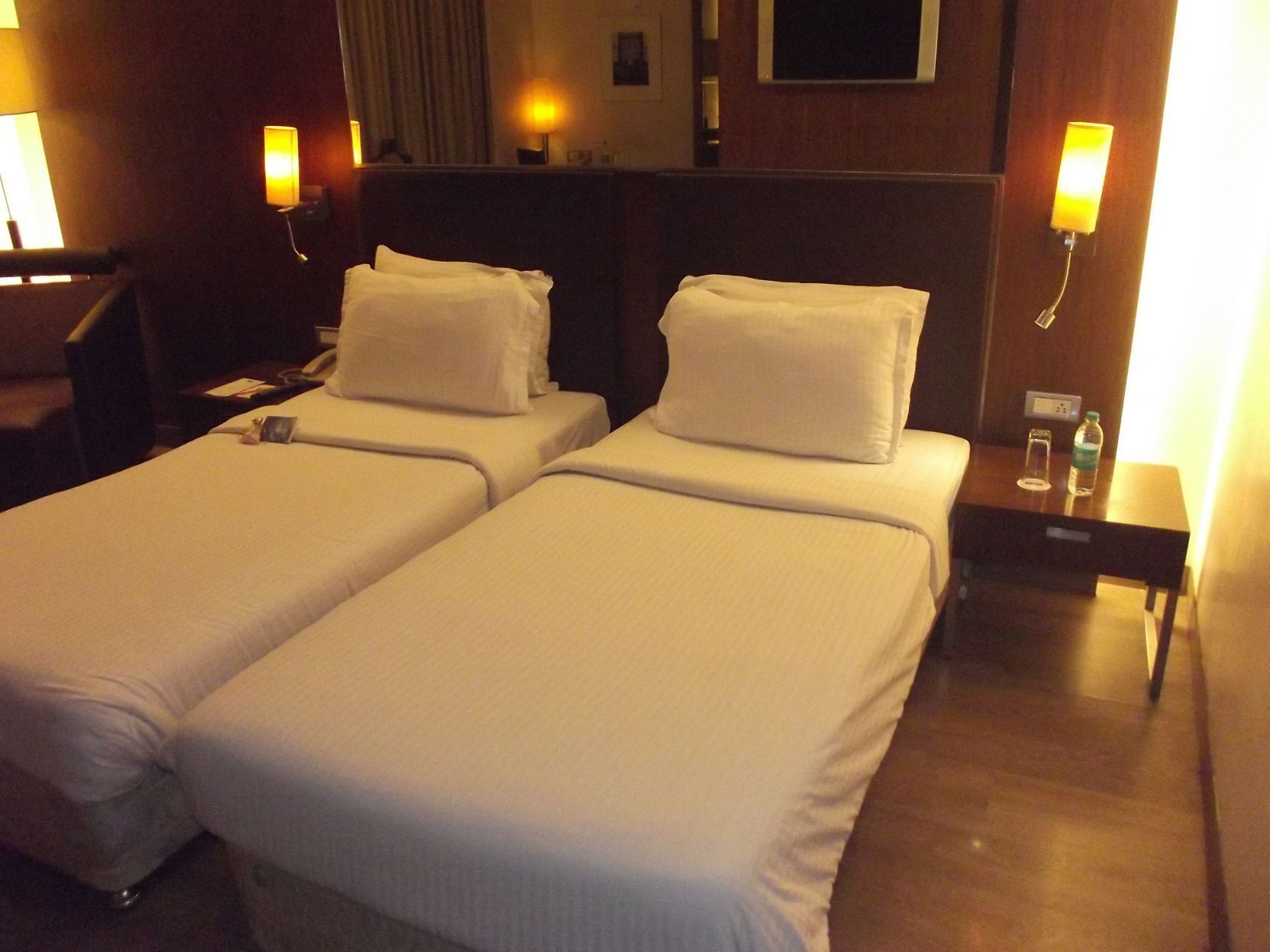 In-room safe, desk, soundproofing, iron/ironing board