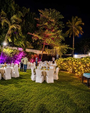 Outdoor banquet area - The Pride Hotel Nagpur (Nagpur)
