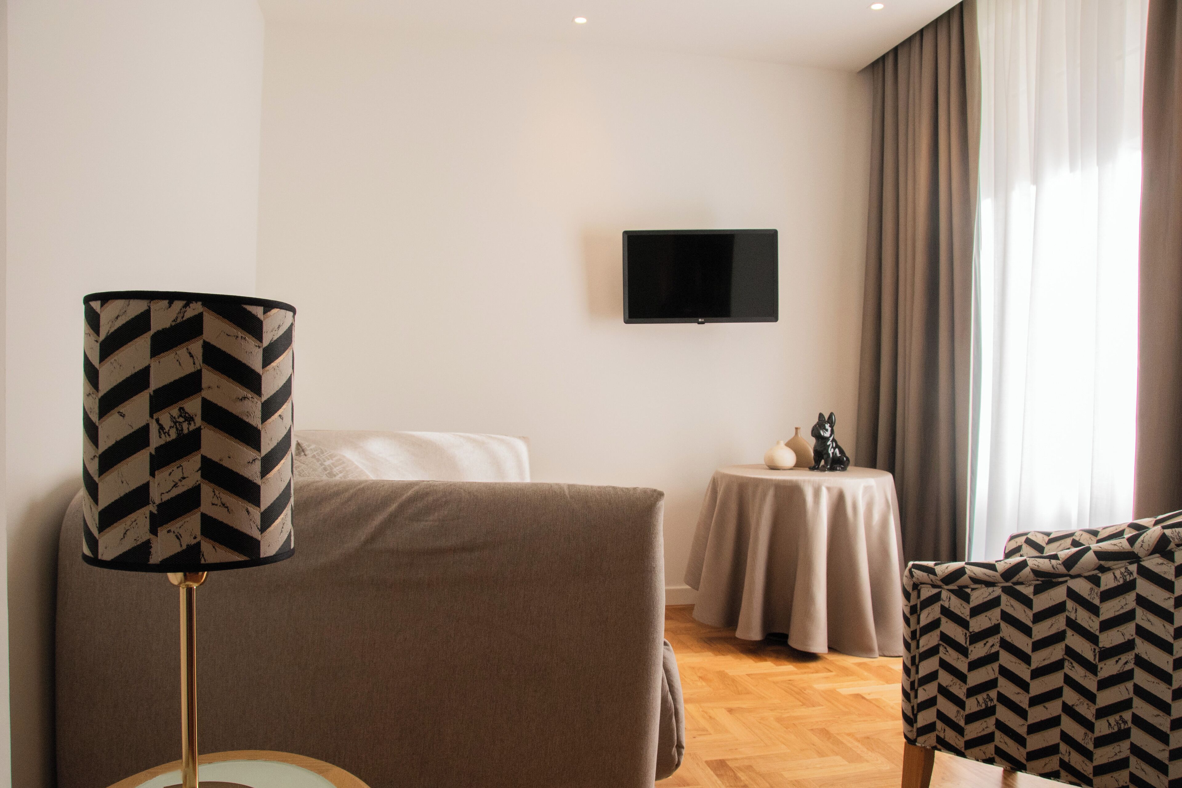 26-inch flat-screen tv with cable channels, tv