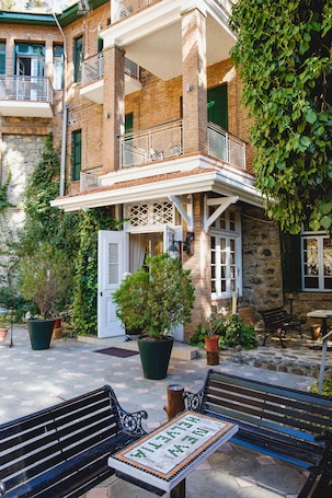 Terrace/patio. New Helvetia Hotel
