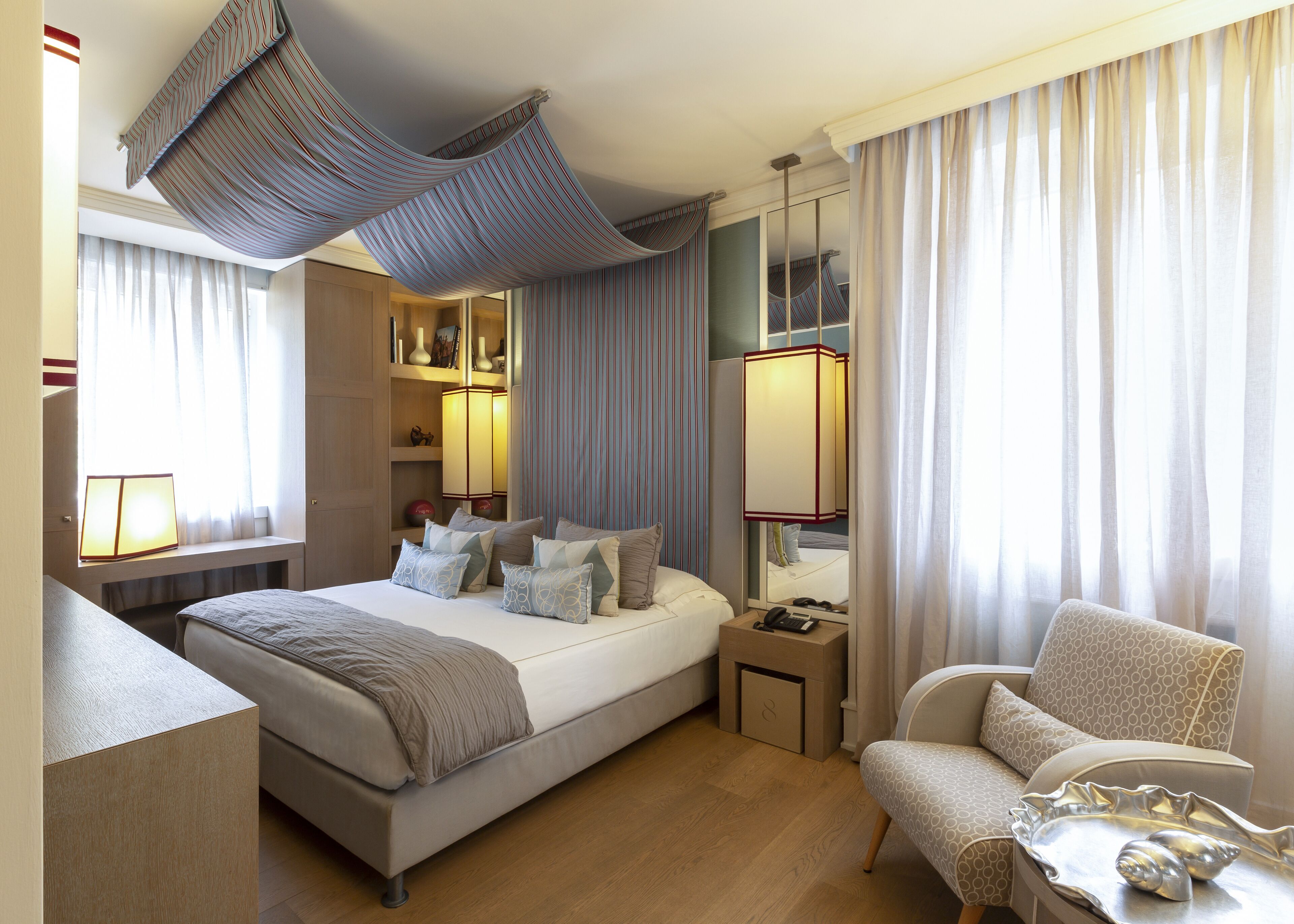 standard double room | 1 bedroom, premium bedding, down duvets, minibar