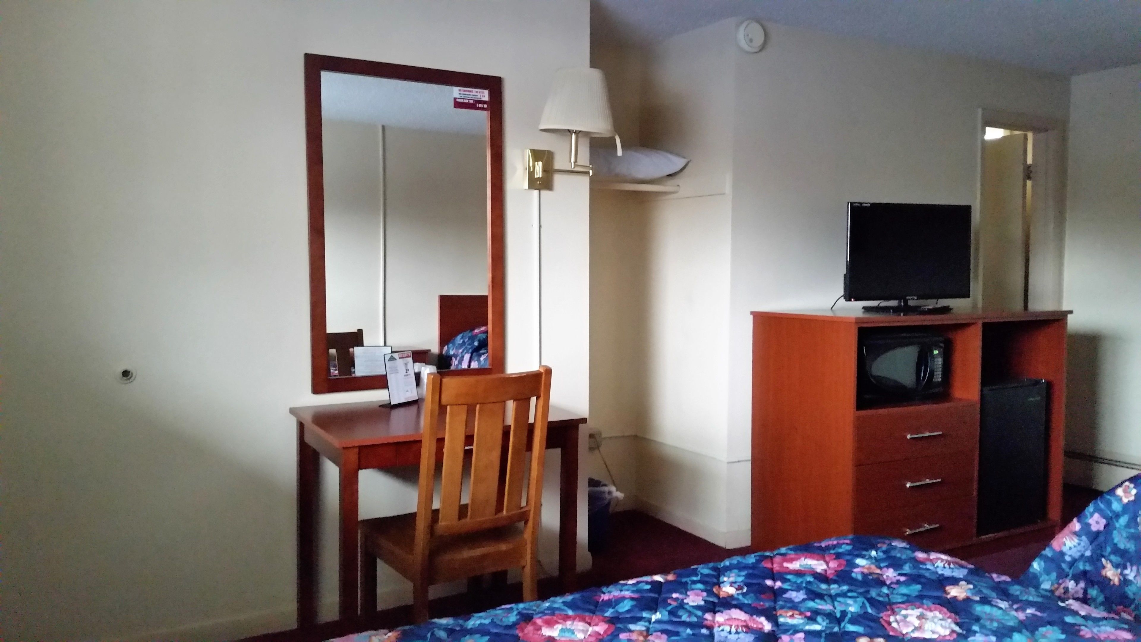 Foto - Swiss Cottage Inn