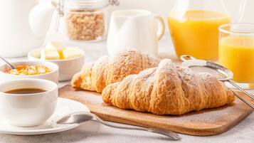Petit déjeuner buffet compris tous les jours