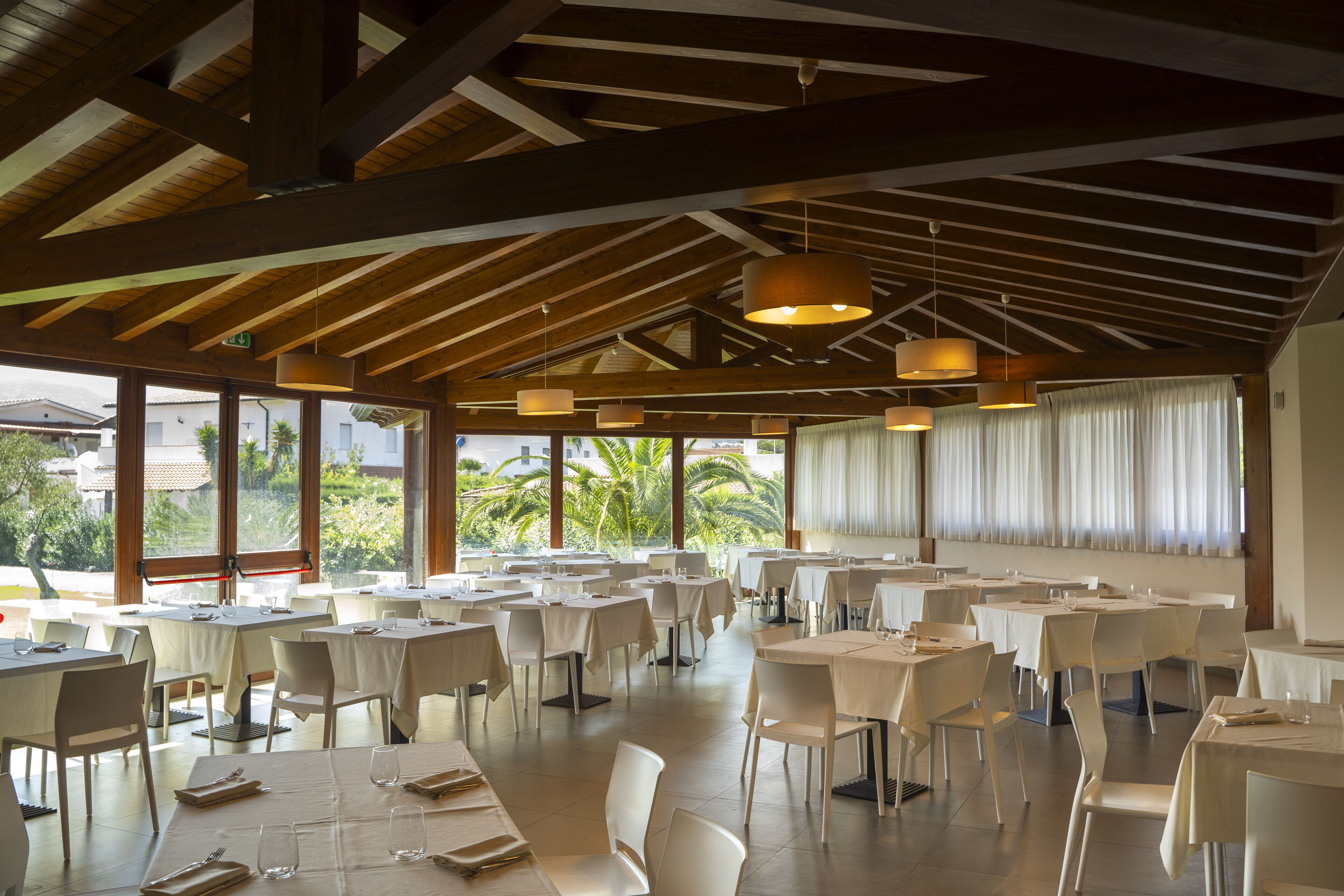 2 restaurants, breakfast, lunch, dinner served; mediterranean cuisine