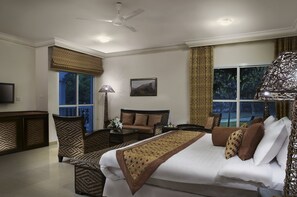 Phòng Suite Royal | Bộ trải giường bằng vải cotton Ai Cập, bộ đồ giường cao cấp 