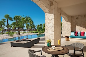 Presidential Suite Swim Out | Free minibar, in-room safe, desk, blackout drapes - Secrets Maroma Beach Riviera Cancun - Adults Only - All inclusive (Playa del Carmen)