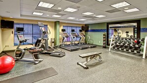 Fitness facility - Hampton Inn Cleveland (Cleveland)