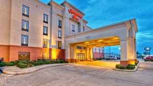 Exterior - Hampton Inn Cleveland (Cleveland)