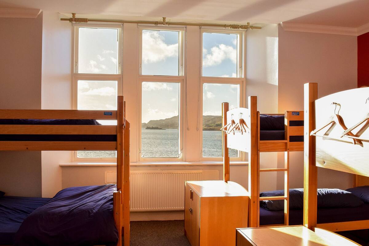 Quadruple Room, Ensuite | WiFi (free), bed sheets