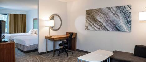 1 bedroom, premium bedding, in-room safe, desk