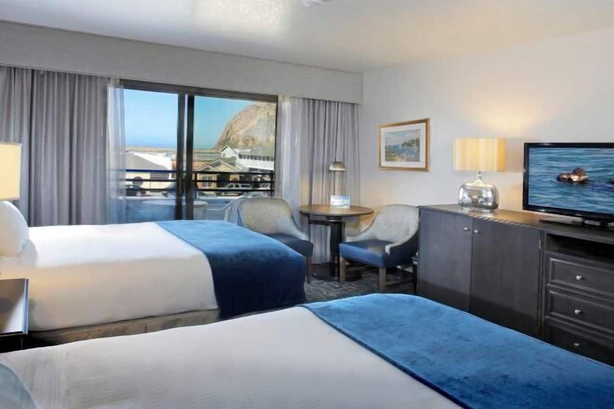 Cortines opaques, planxa i posts de planxar i wifi gratuïta