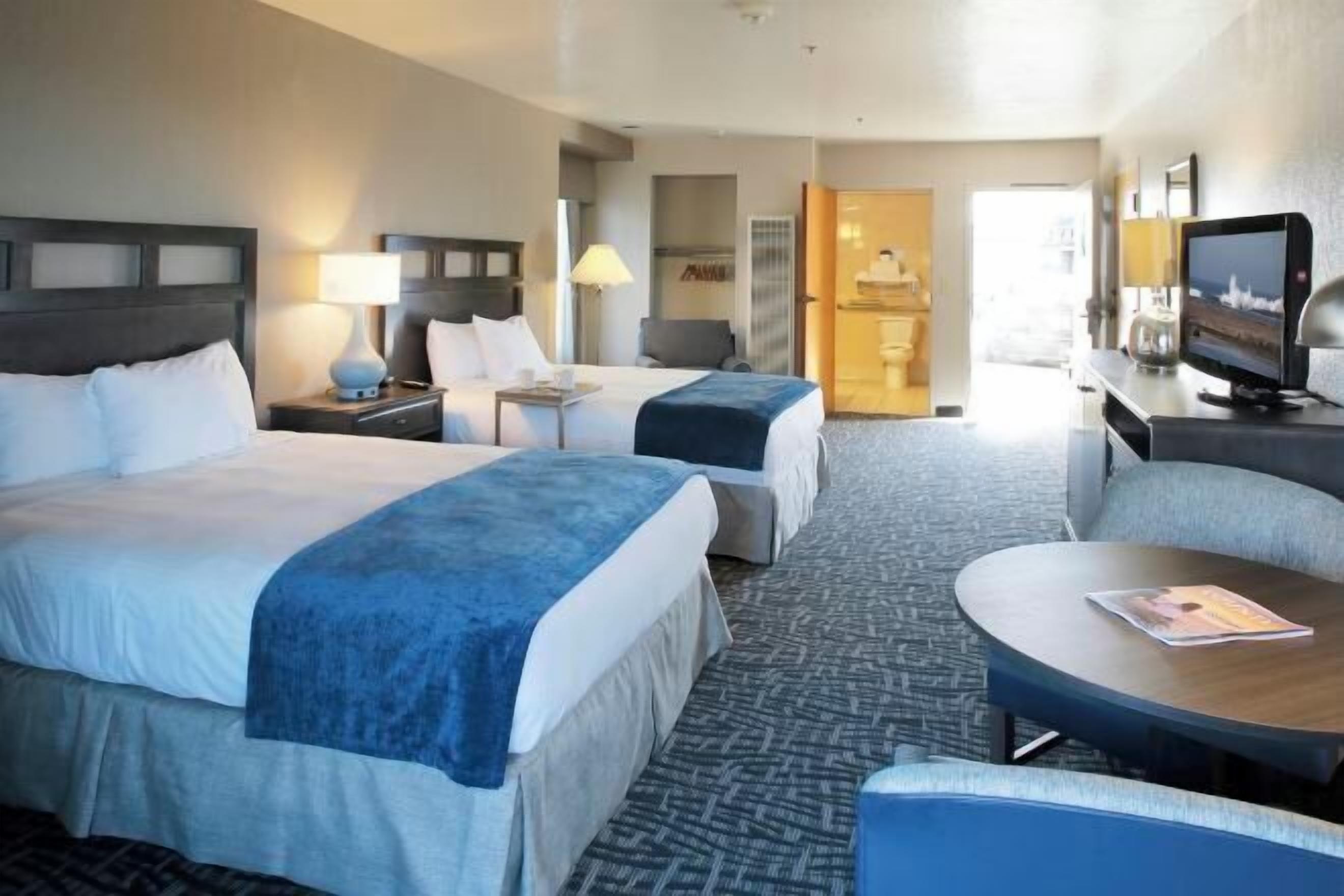 Rideaux occultants, fer et planche à repasser, Wi-Fi gratuit