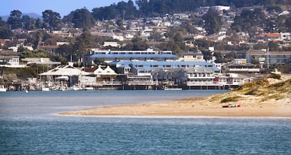 Blue Sail Inn