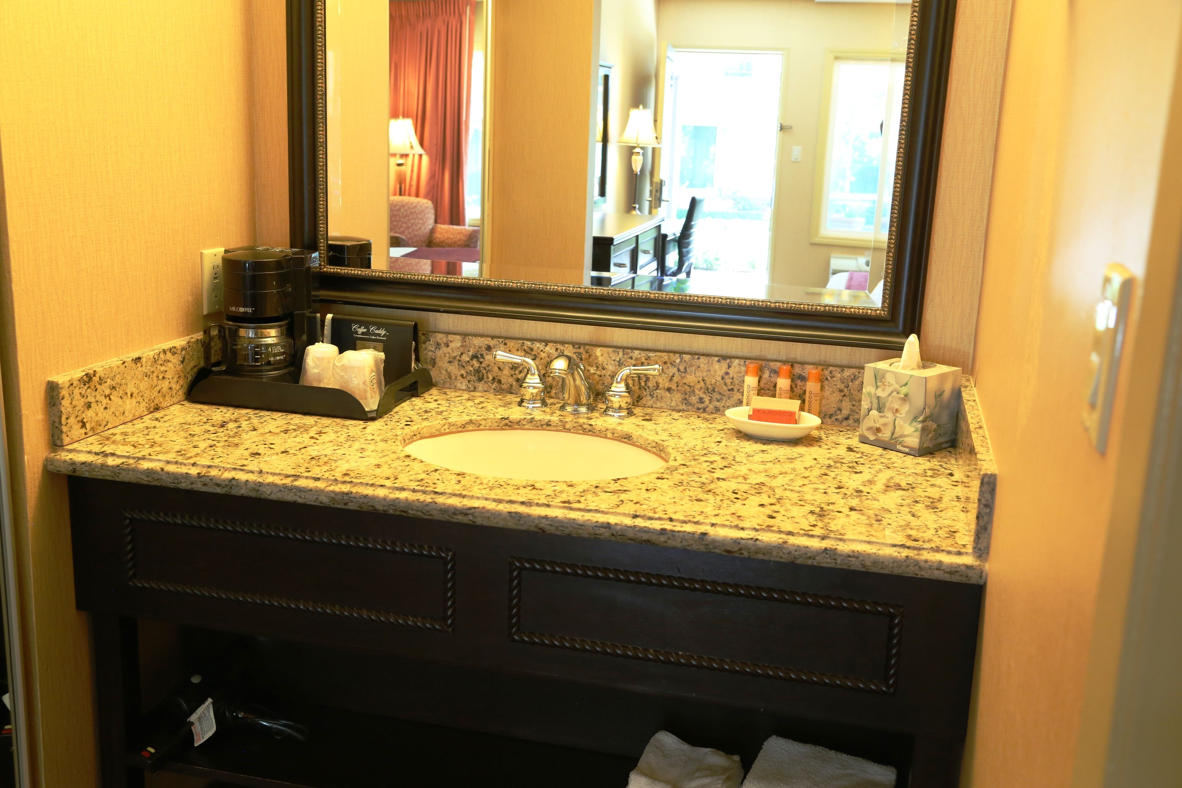 1 bedroom, premium bedding, in-room safe, desk