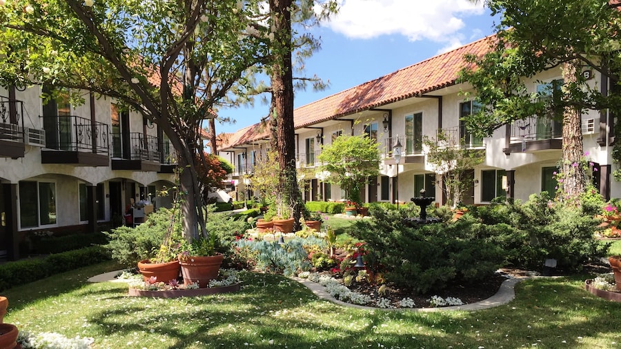 Laguna Hills Lodge